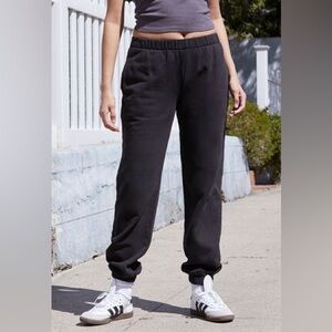 John Galt (Brandy Melville) Rosa Black sweatpants